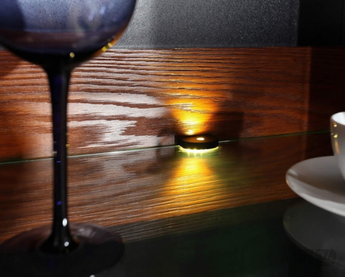 Витрина с баром Mebin Verano, с подсветкой, размер: 102х42х127, цвет: античный орех + черный, леваяBarek wysoki 1DS1D lewy z oswietleniem