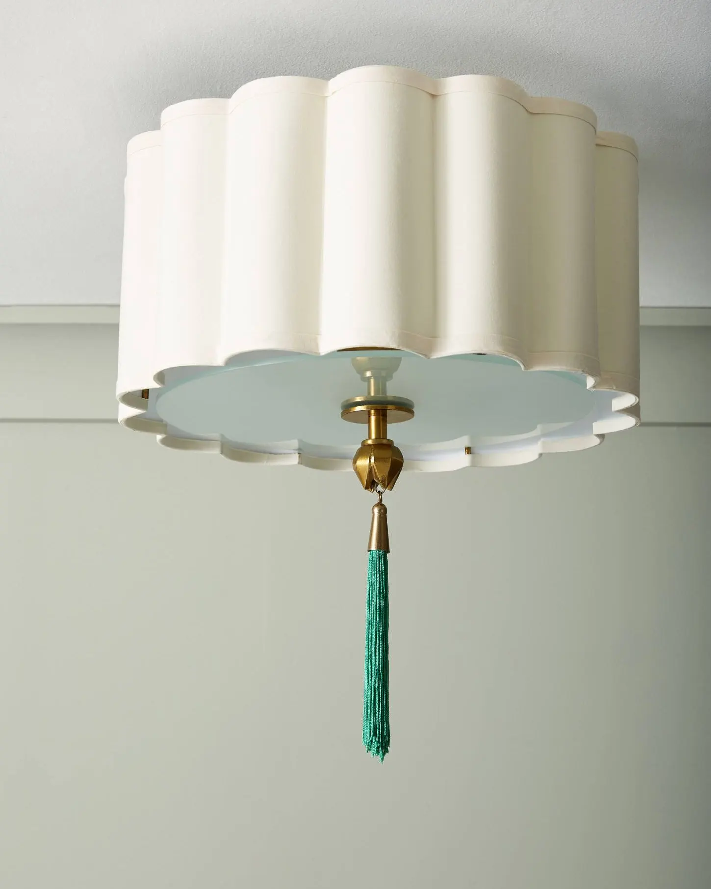Потолочный светильник Louvrehome "Тампа", размер 48x48х28 см, цвет: кремовый (JJ10511-3DB)JJ10511-3DB