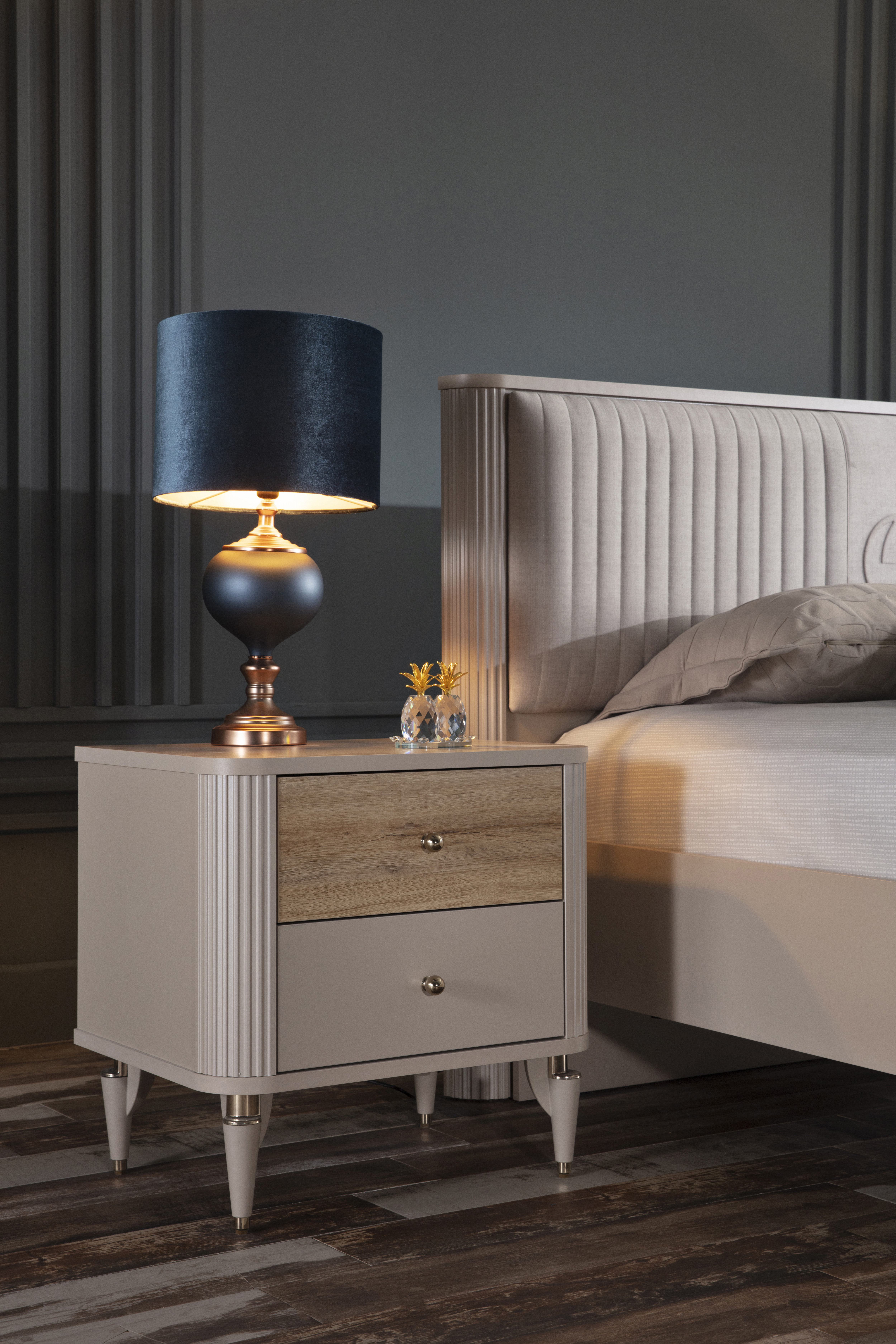 Тумбочка прикроватная Bellona Sanvito, размер 62x47x61 см (SANV-27)SANV-27/22SVT2300 Тумбочка прикроватная Bellona Sanvito, размер 62x47x61 см (SANV-27)SANV-27/22SVT2300