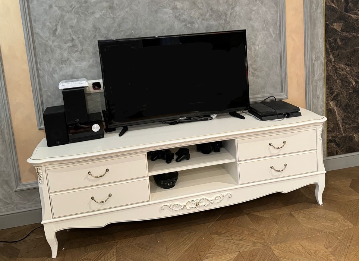 Тумба ТВ Aletan Provence, цвет: слоновая кость-золото 146х48х60 см (B304G)B304G Тумба ТВ Aletan Provence, цвет: слоновая кость-золото 146х48х60 см (B304G)B304G