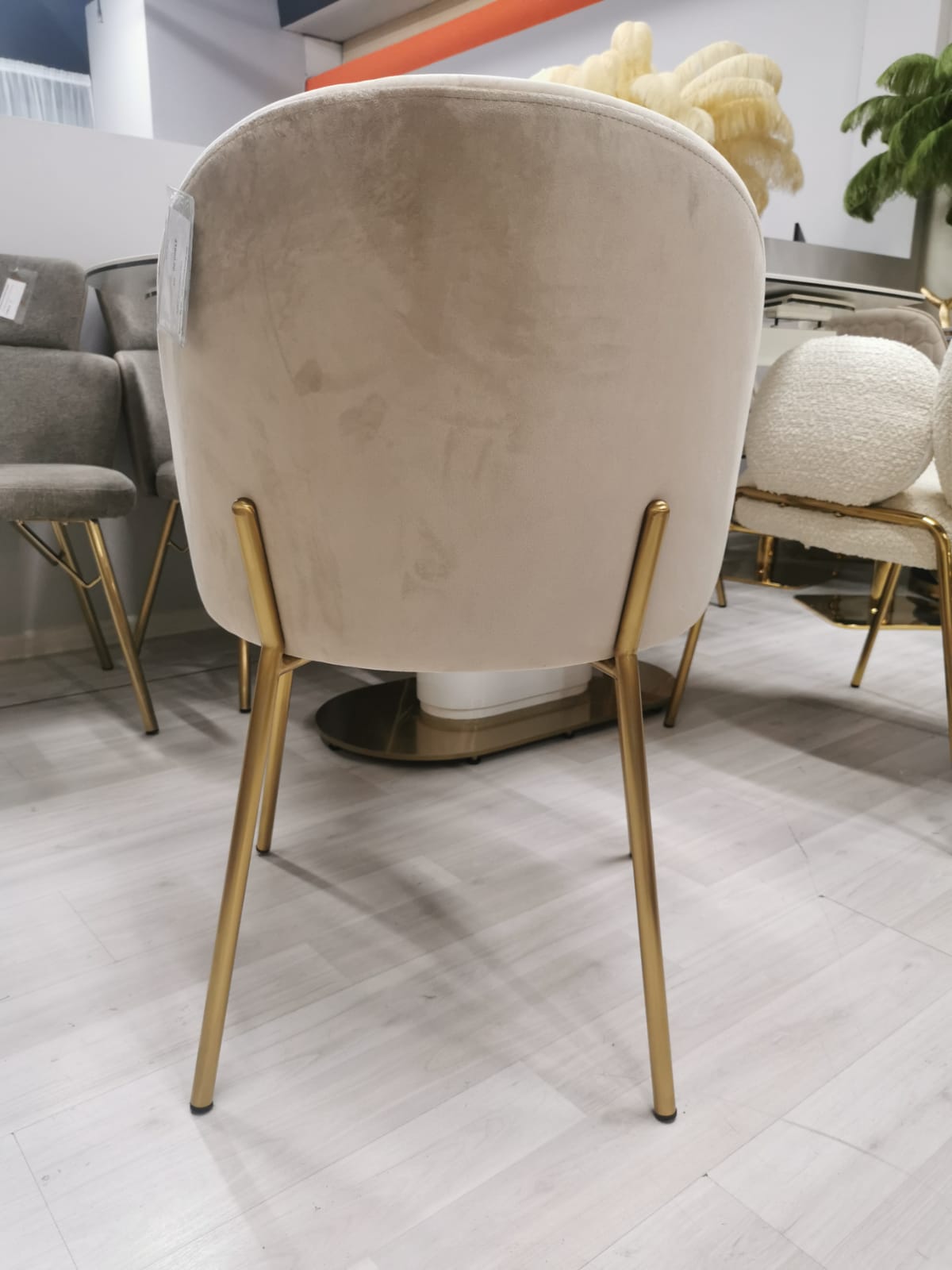 Стул обеденный IST-CASA Грасси DC-2059, размер 52x48x80 см, цвет: бежевый (DC-2059casa)DC-2059casa Стул обеденный IST-CASA Грасси DC-2059, размер 52x48x80 см, цвет: бежевый (DC-2059casa)DC-2059casa