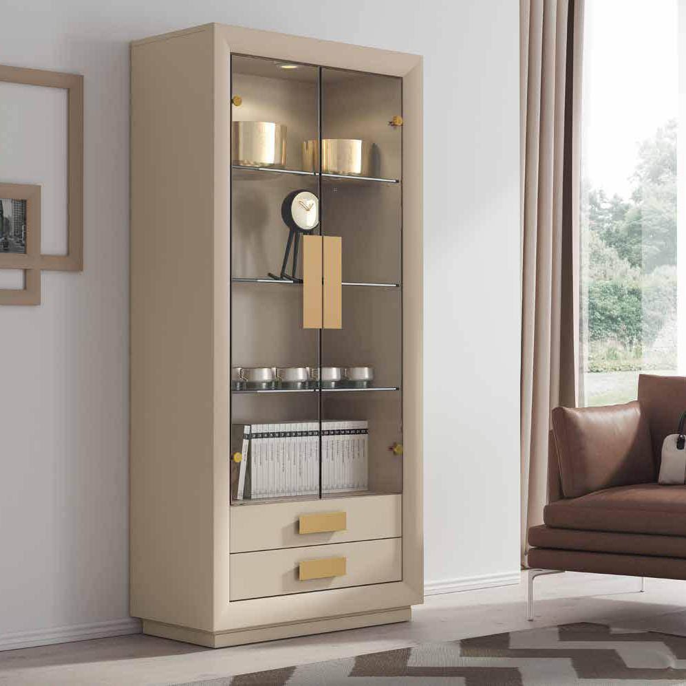 Витрина Disemobel Cloe, 2-х дверная, с подсветкой, 90x40x190 см (2025)2025 Витрина Disemobel Cloe, 2-х дверная, с подсветкой, 90x40x190 см (2025)2025