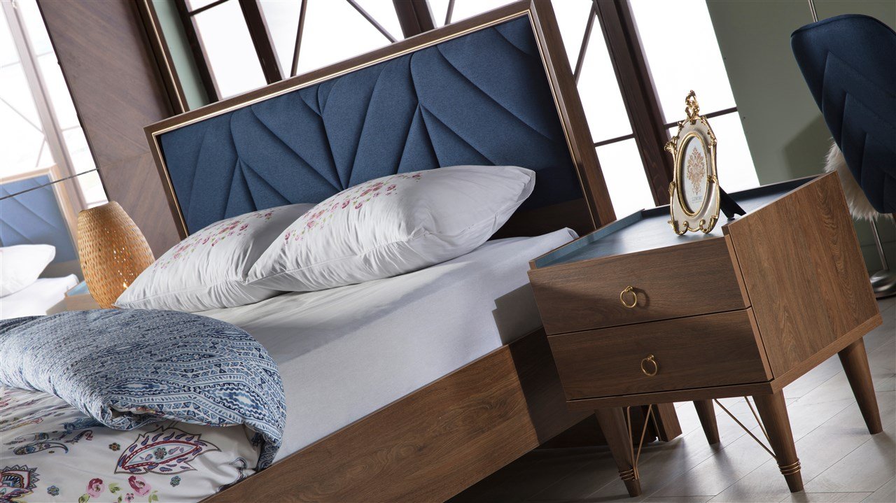 Кровать Bellona Palma двуспальная с мягким изголовьем 160x200 см (PALM-26-160)PALM-26-160