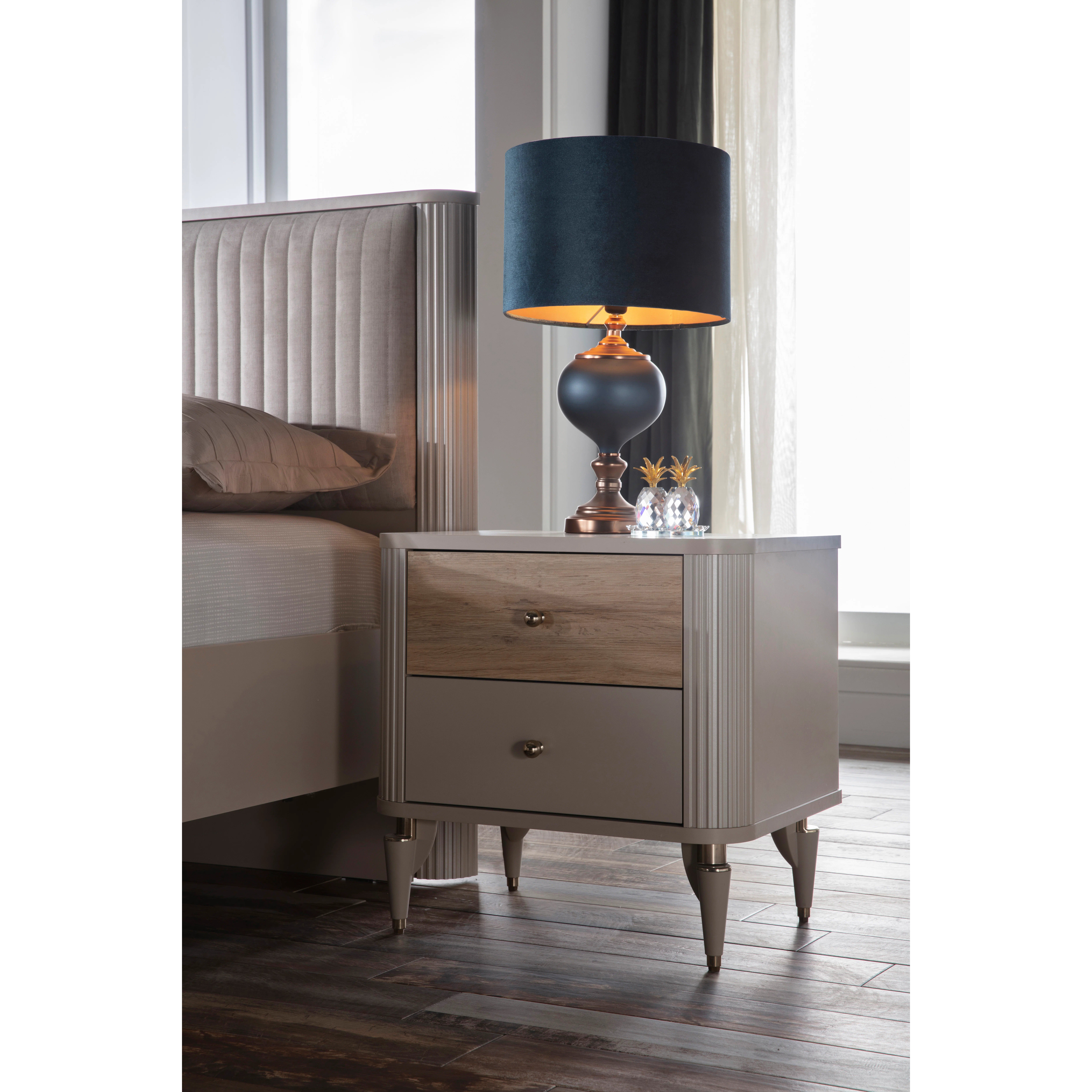 Тумбочка прикроватная Bellona Sanvito (комплект из 2 шт), размер 62x47x61 см (2xSANV-27)(2x)SANV-27/22SVT2300 Тумбочка прикроватная Bellona Sanvito (комплект из 2 шт), размер 62x47x61 см (2xSANV-27)(2x)SANV-27/22SVT2300