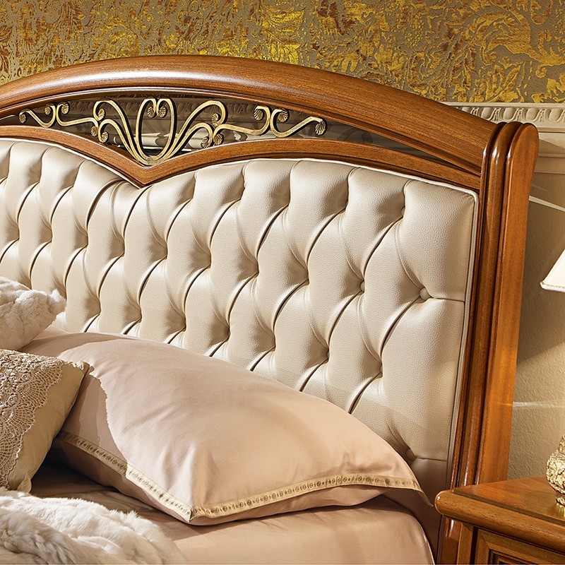 Кровать Camelgroup Nostalgia Curvo Ferro Capitone двуспальная, без изножья, цвет: орех, 180x200 см (085LET.44NOAV)085LET.44NOAV