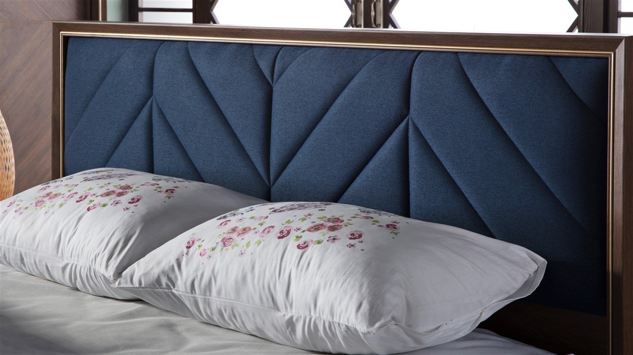 Кровать Bellona Palma двуспальная с мягким изголовьем 180x200 см (PALM-26-180)PALM-26-180