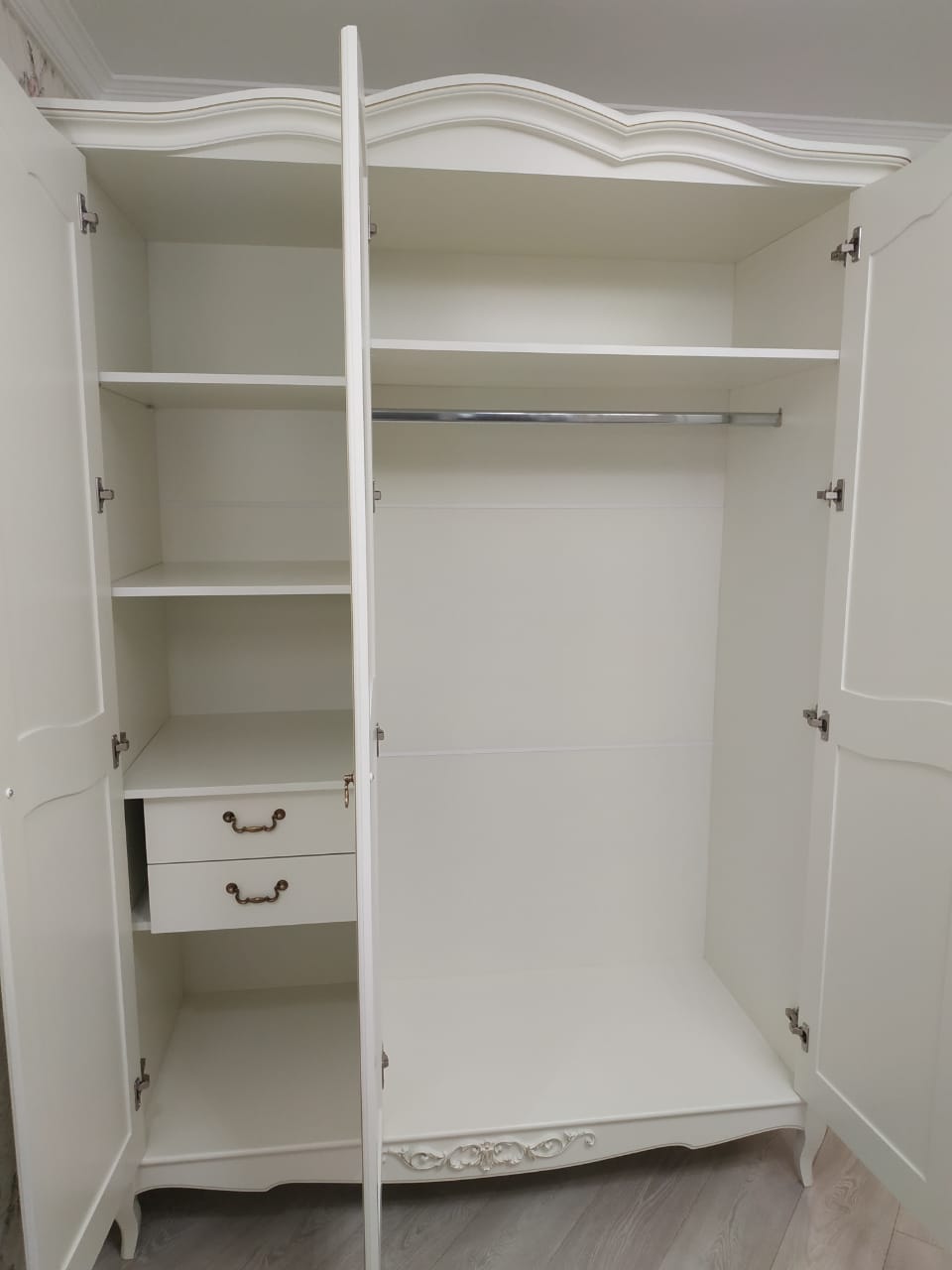 Шкаф платяной Aletan Provence Wood, 3-х дверный, цвет: слоновая кость -дерево 162х66х223 (W803)W803 Шкаф платяной Aletan Provence Wood, 3-х дверный, цвет: слоновая кость -дерево 162х66х223 (W803)W803