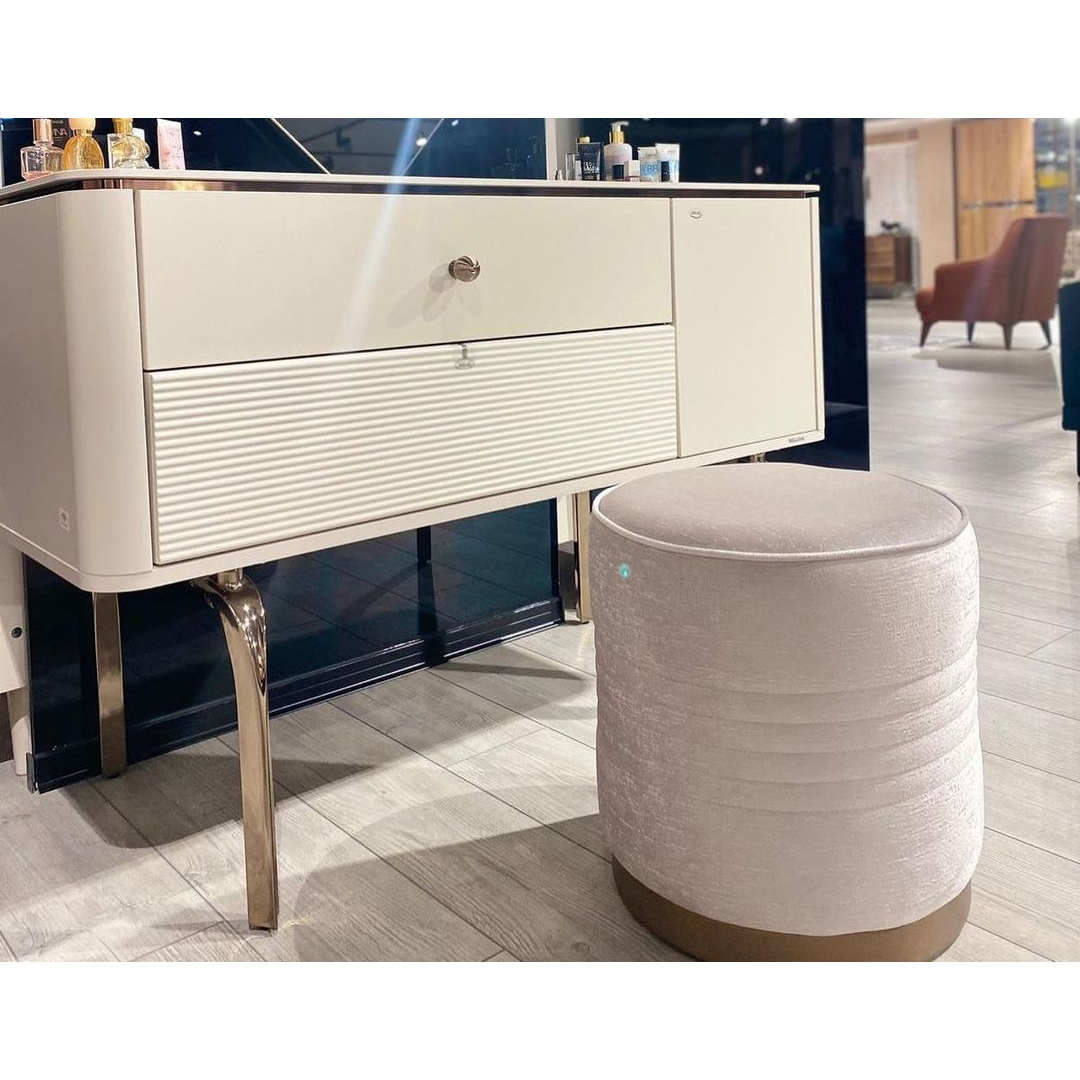 Стол туалетный-комод Bellona Larissa, размер 126x49x84 см (LARS-23)LARS-23 Стол туалетный-комод Bellona Larissa, размер 126x49x84 см (LARS-23)LARS-23