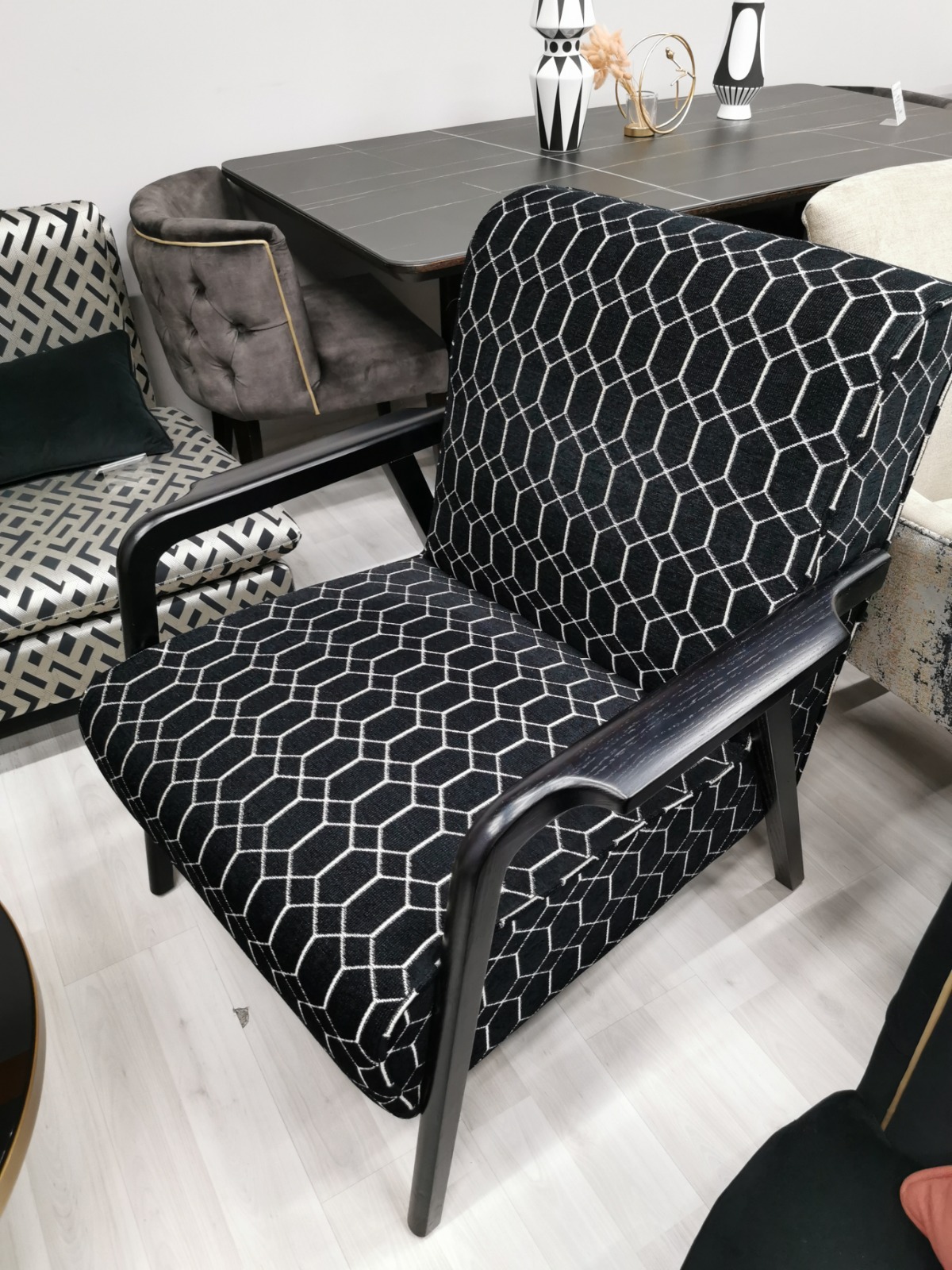 Кресло IST-CASA Квант NH2111, размер 79х87х89 см, цвет: черный (NH2111casa)NH2111casa Кресло IST-CASA Квант NH2111, размер 79х87х89 см, цвет: черный (NH2111casa)NH2111casa