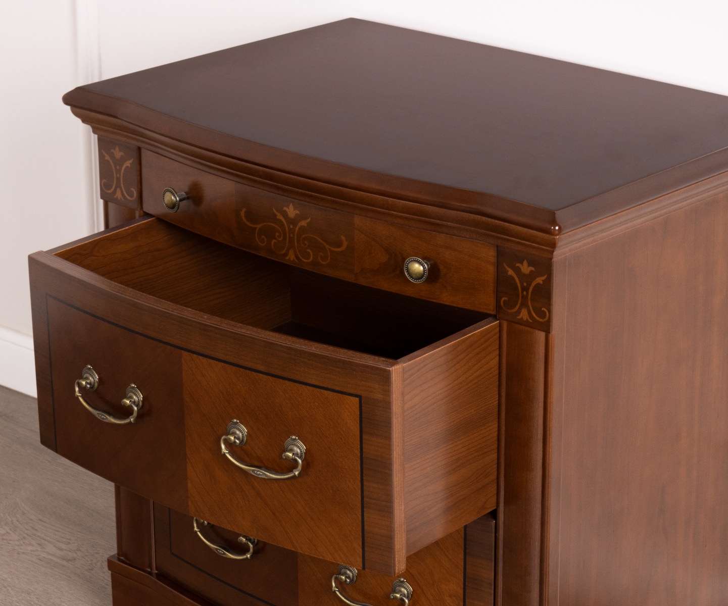 Тумба Panamar Classico, цвет: орех/ черешня, 62x44x61 см (837.000.P)837.000.P Тумба Panamar Classico, цвет: орех/ черешня, 62x44x61 см (837.000.P)837.000.P