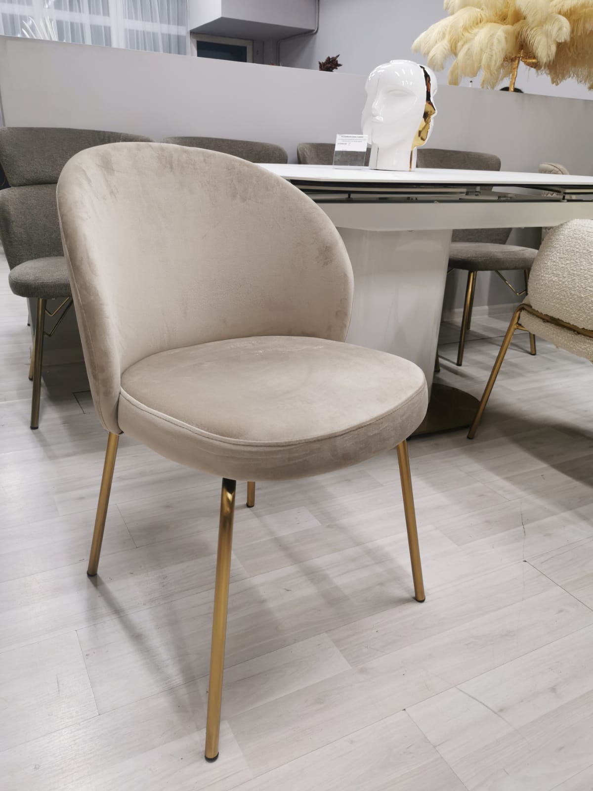 Стул обеденный IST-CASA Грасси DC-2059, размер 52x48x80 см, цвет: бежевый (DC-2059casa)DC-2059casa Стул обеденный IST-CASA Грасси DC-2059, размер 52x48x80 см, цвет: бежевый (DC-2059casa)DC-2059casa