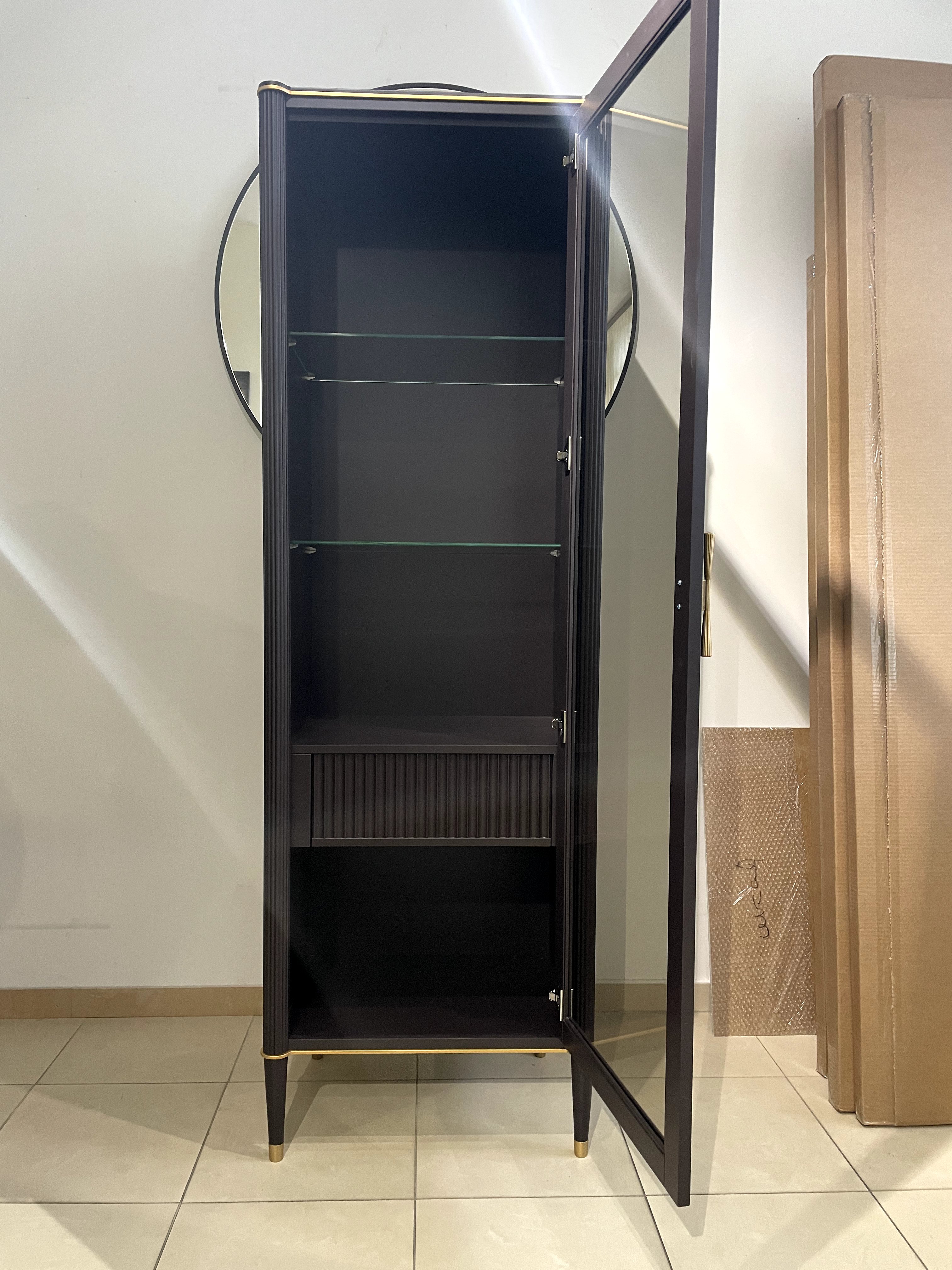 Витрина Timber Венеция, однодверная правая, цвет: Моккачино/Орех американский, 63х45х193 см (Т-101R/MO/NA)Т-101R/MO/NA Витрина Timber Венеция, однодверная правая, цвет: Моккачино/Орех американский, 63х45х193 см (Т-101R/MO/NA)Т-101R/MO/NA