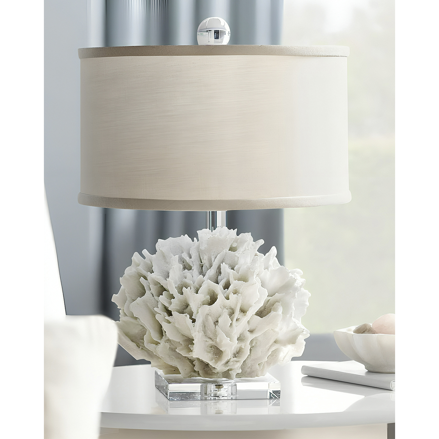 Настольная лампа Louvrehome "Тимор", размер 30х30х40 (JJ10521-1T)JJ10521-1T Настольная лампа Louvrehome "Тимор", размер 30х30х40 (JJ10521-1T)JJ10521-1T