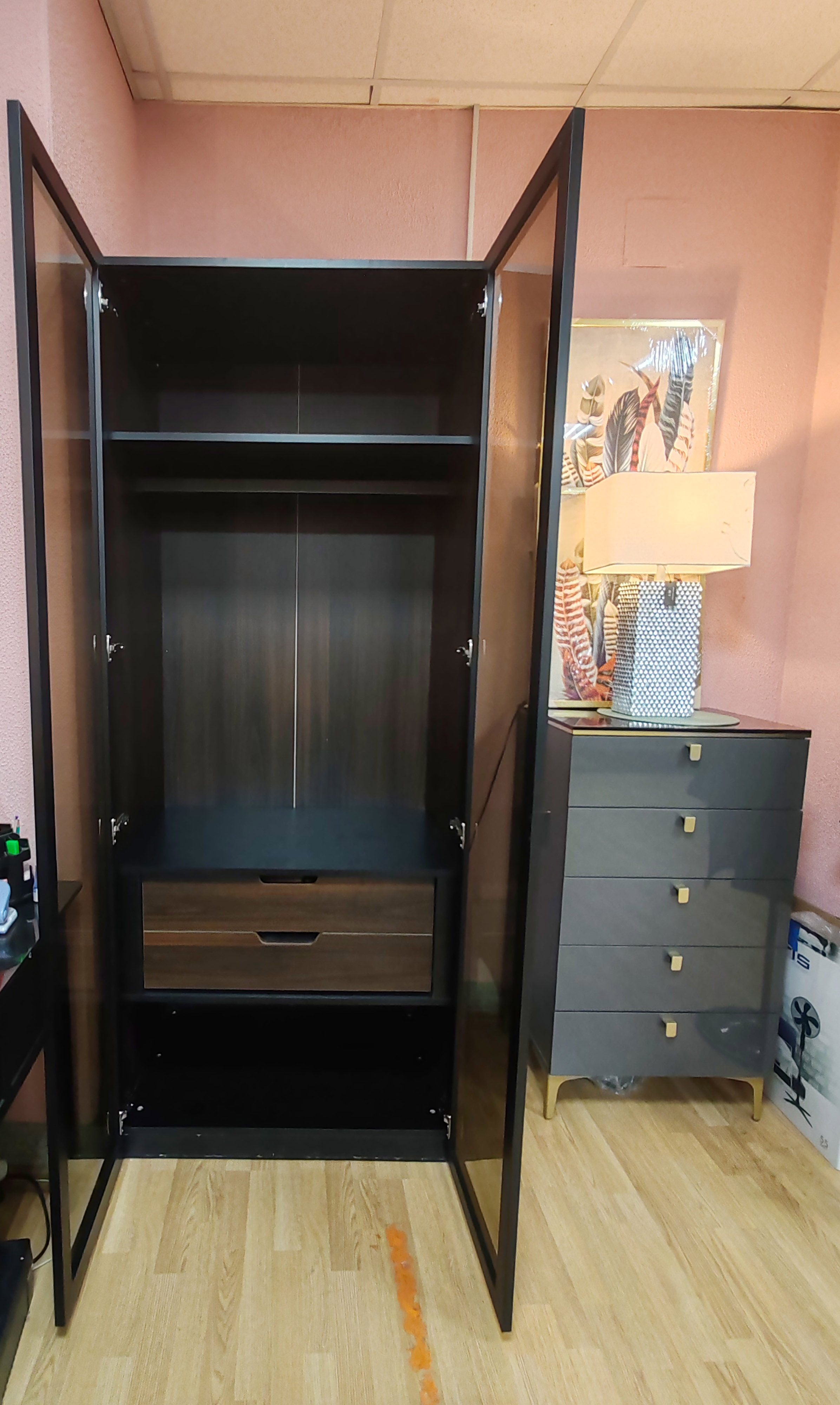 Шкаф платяной Enza Home Parma, 2-дверный, со стеклянными дверцами, размер 90x61x222 см55555000002852 Шкаф платяной Enza Home Parma, 2-дверный, со стеклянными дверцами, размер 90x61x222 см55555000002852