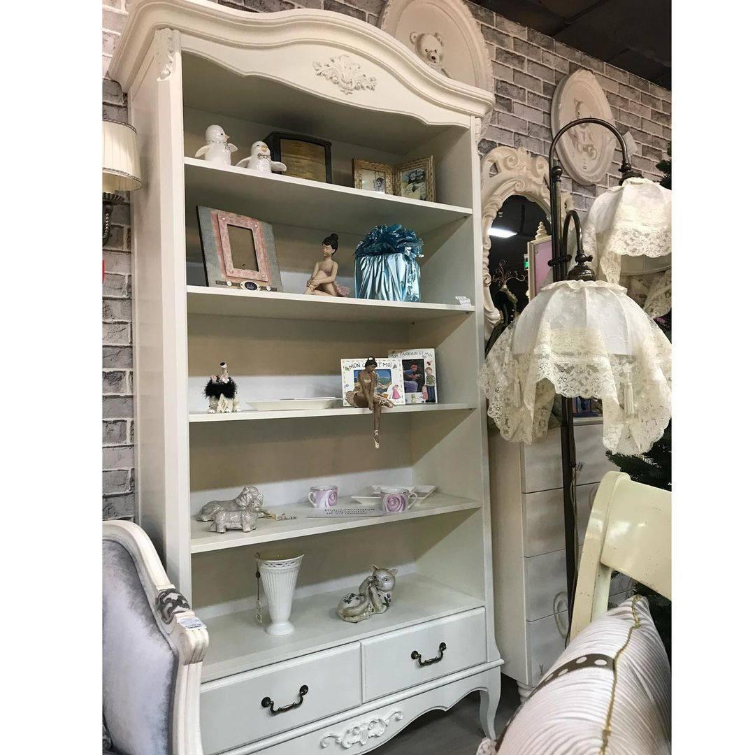 Стеллаж Aletan Provence, широкий, цвет: слоновая кость-золото 107х42х203 см (B606G)B606G Стеллаж Aletan Provence, широкий, цвет: слоновая кость-золото 107х42х203 см (B606G)B606G