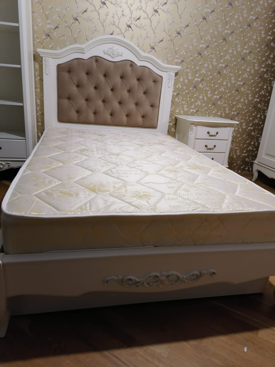 Кровать Aletan Provence, односпальная, 120x200 см, цвет: слоновая кость-золото (B212G)B212G Кровать Aletan Provence, односпальная, 120x200 см, цвет: слоновая кость-золото (B212G)B212G