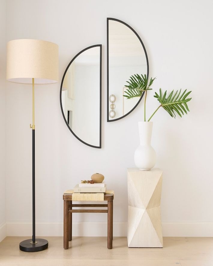 Чёрное настенное зеркало Louvrehome “Омаха”, размер 42x4x85 см, цвет: чёрный (LHDWM111223RJ)LHDWM111223RJ Чёрное настенное зеркало Louvrehome “Омаха”, размер 42x4x85 см, цвет: чёрный (LHDWM111223RJ)LHDWM111223RJ