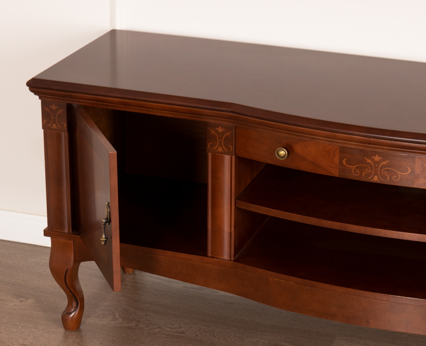 Тумба ТВ Panamar Classico, цвет: орех/черешня, 150х45х61 см (861.150.P)861.150.P Тумба ТВ Panamar Classico, цвет: орех/черешня, 150х45х61 см (861.150.P)861.150.P