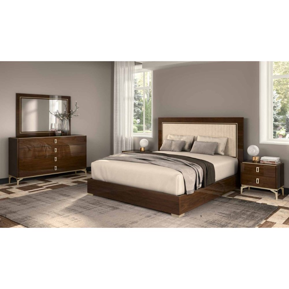 Кровать Status Eva, двуспальная Q.S, с мягким изголовьем, цвет орех, 154х203 см (EABNOLT01)EABNOLT01