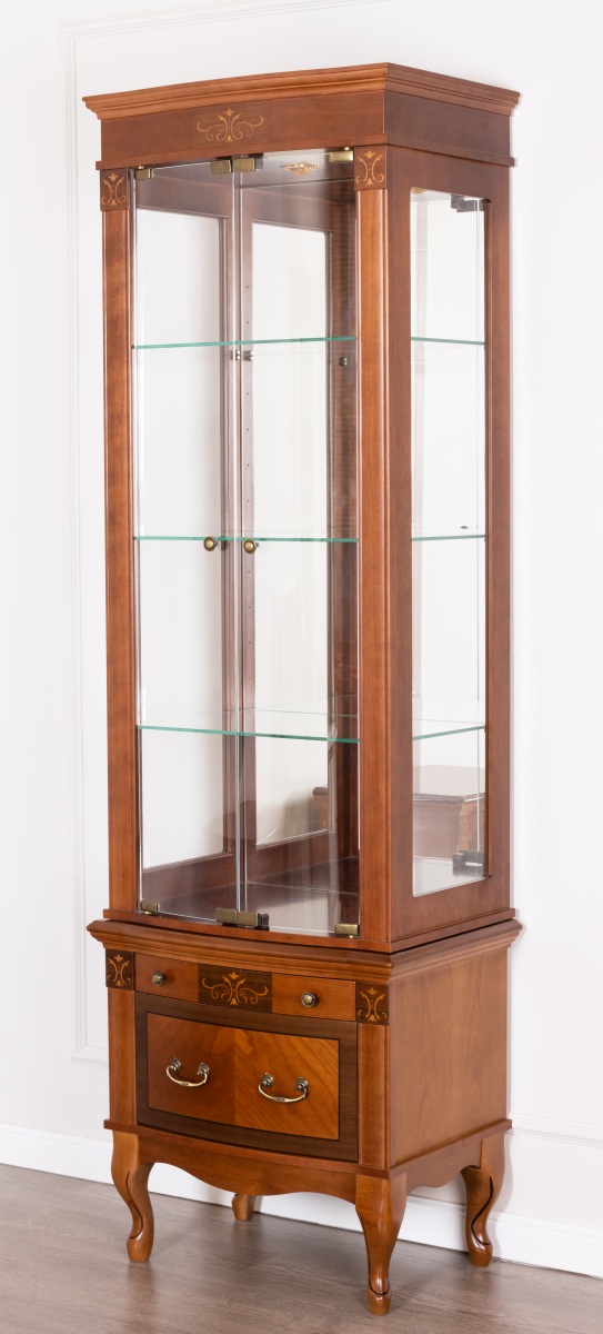 Витрина Panamar Classico на тумбе с ножками, цвет: черешня, 62x44x201 см (807.001.P+887.000.P)807.001.P+887.000.P Витрина Panamar Classico на тумбе с ножками, цвет: черешня, 62x44x201 см (807.001.P+887.000.P)807.001.P+887.000.P
