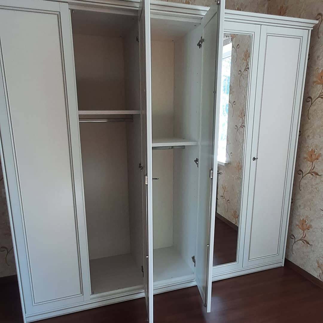 Шкаф платяной Nostalgia Bianco Antico, 5-ти дверный, цвет: белый антик, 243x64x220 см (085AR5.05BA)085AR5.05BA Шкаф платяной Nostalgia Bianco Antico, 5-ти дверный, цвет: белый антик, 243x64x220 см (085AR5.05BA)085AR5.05BA