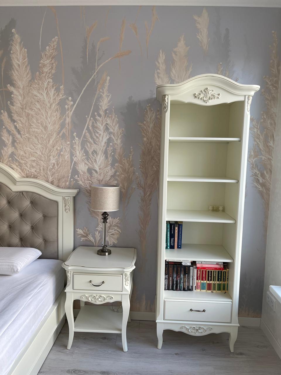 Стеллаж Aletan Provence Wood, узкий, цвет: слоновая кость-дерево 70х42х203 см (W605)W605 Стеллаж Aletan Provence Wood, узкий, цвет: слоновая кость-дерево 70х42х203 см (W605)W605