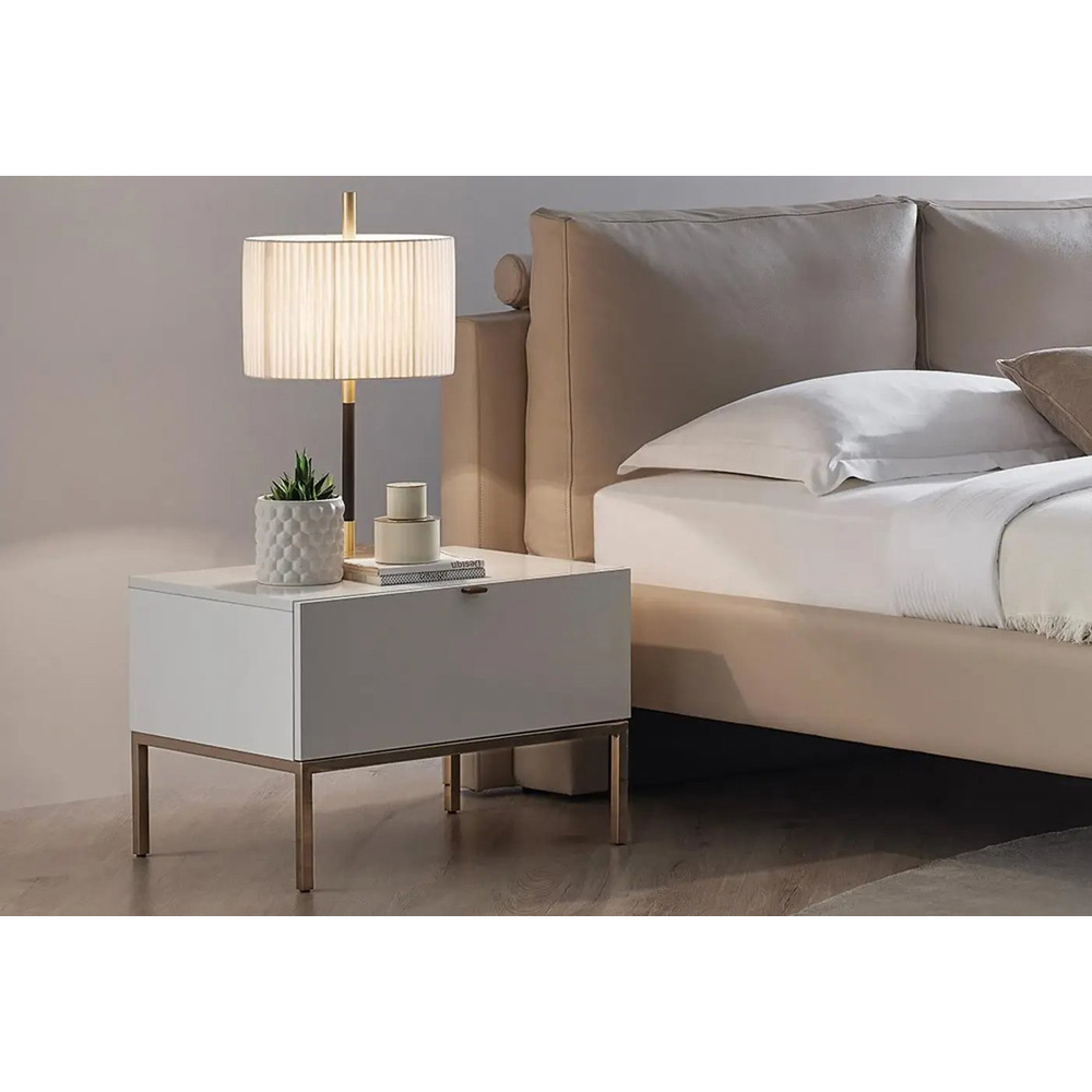 Тумбочка белая Enza Home Legato, размер 65х48х46 см55555000001003  Тумбочка белая Enza Home Legato, размер 65х48х46 см55555000001003