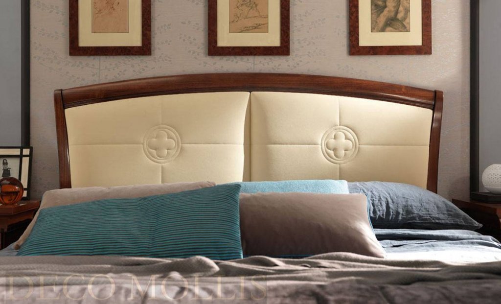 Двухместные кровати с изножьем
