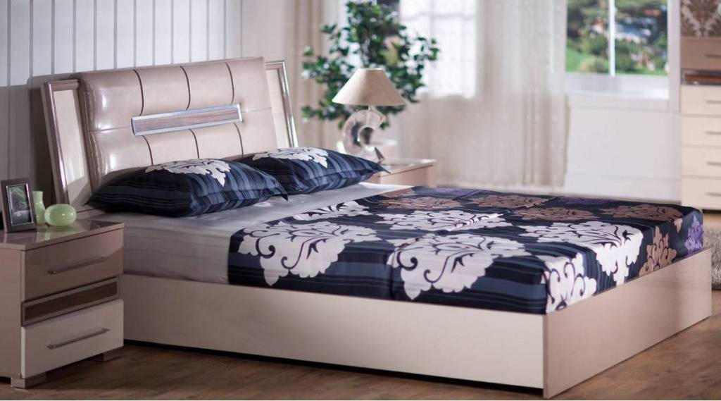 Кровать в стиле модерн