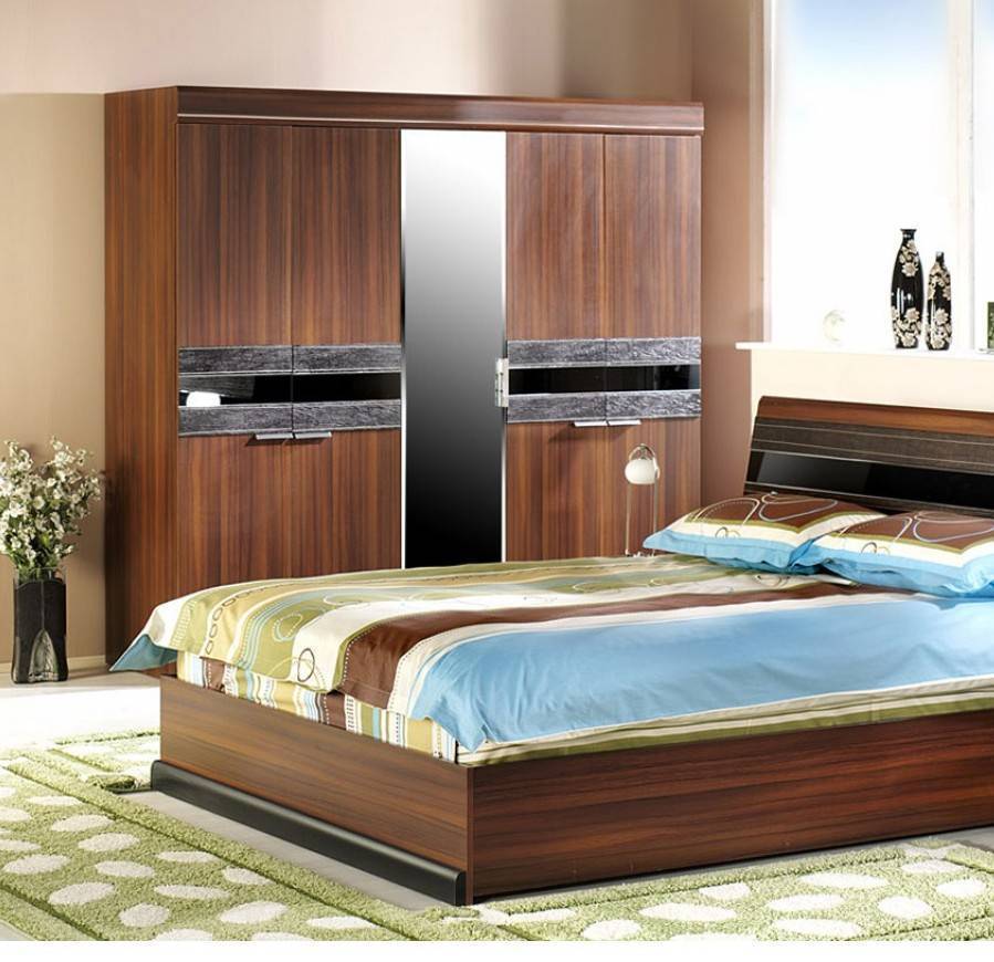Стильный шкафы для спальни цвета орех